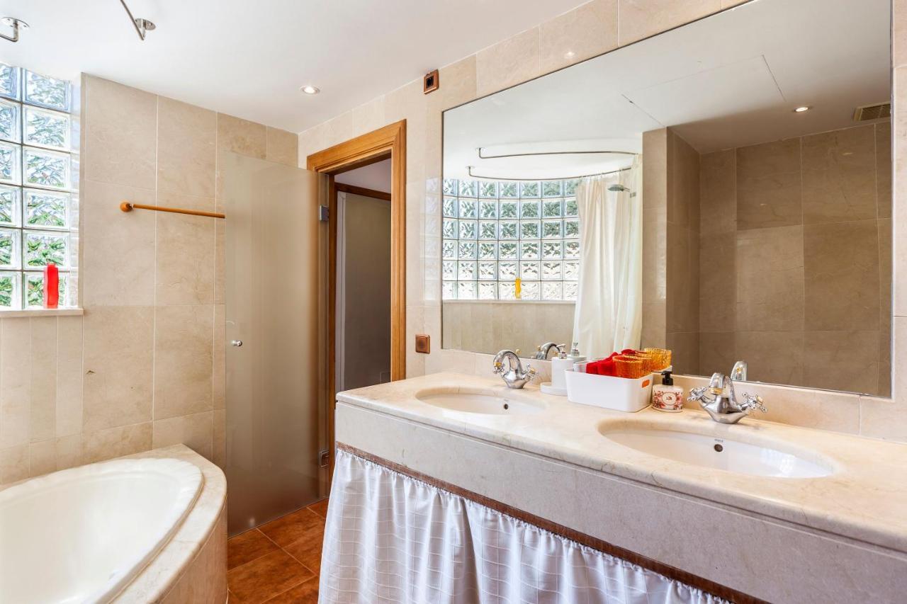 Villa Juan Carlos Cala Vinas  エクステリア 写真